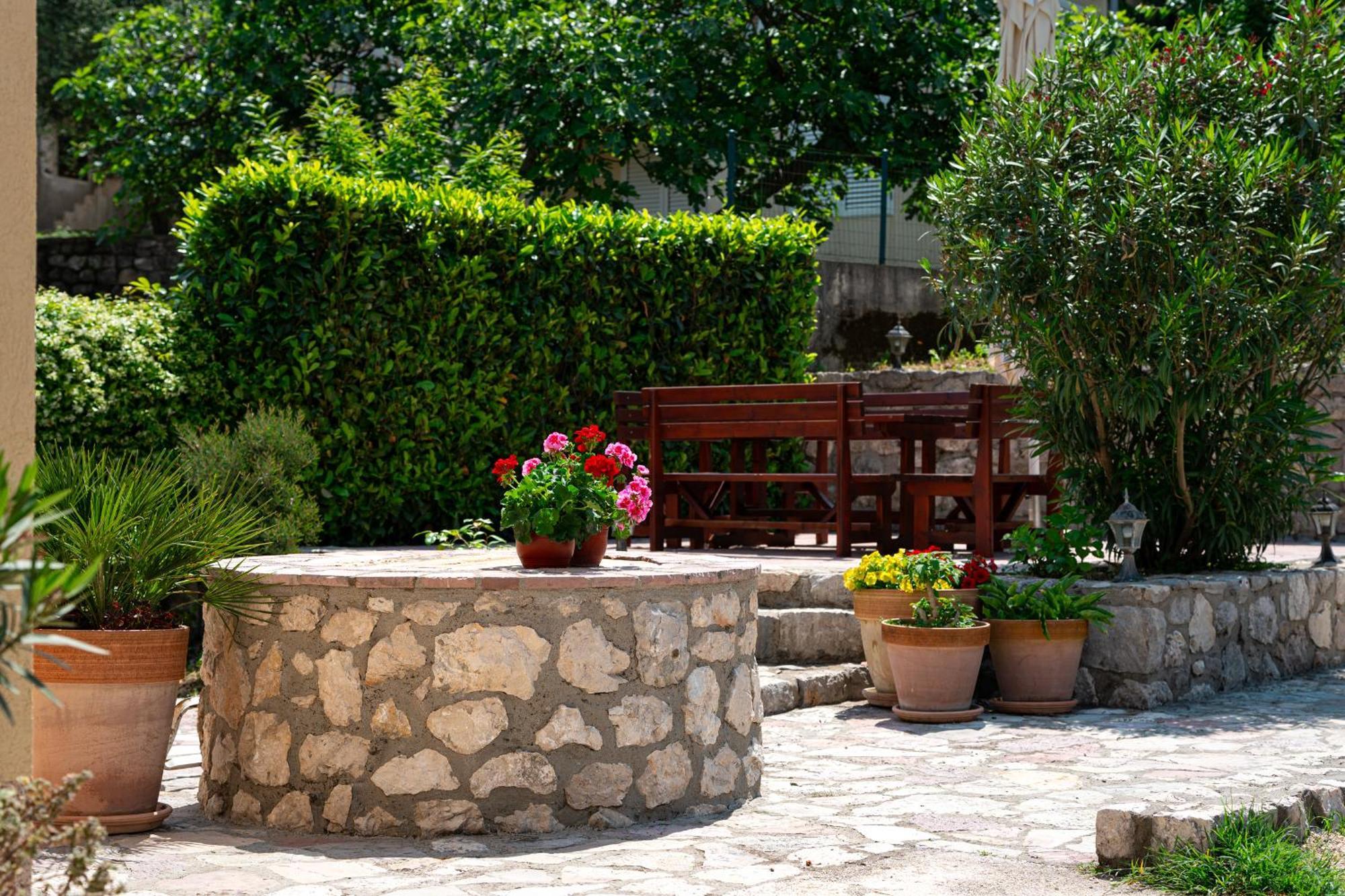 Hera Apartments دُنجِ ستُلِڤ المظهر الخارجي الصورة