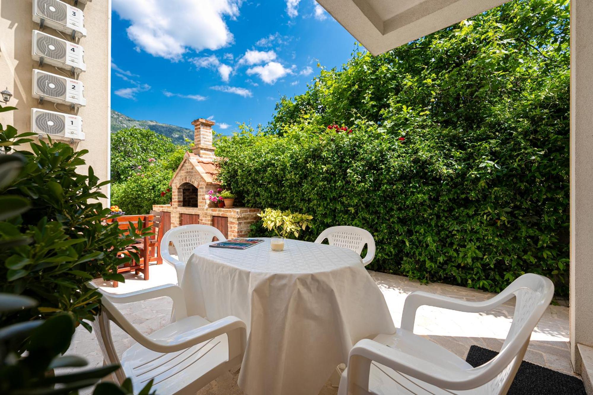 Hera Apartments دُنجِ ستُلِڤ المظهر الخارجي الصورة
